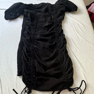 Love Tree Black Off-the-Shoulder Bodycon Dress